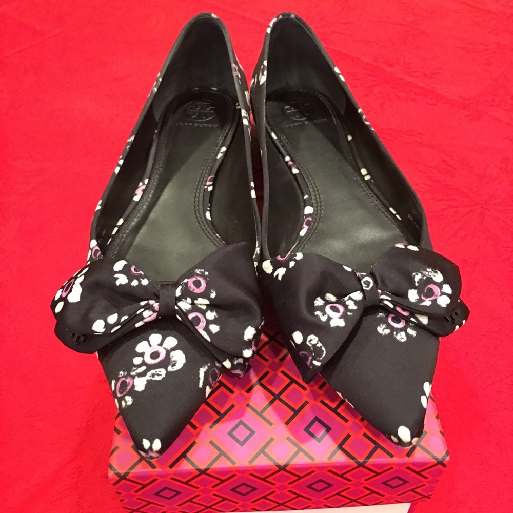 🎀SOLD🎀TORY BURCH FLATS - Picture 2 of 6
